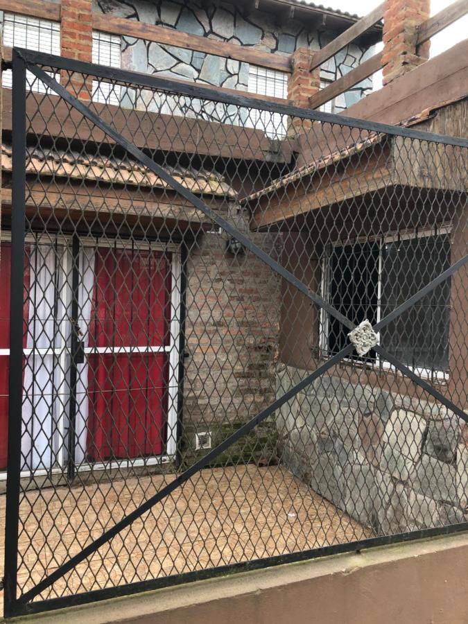 Luis'S House Ezeiza Airport Hotel Monte Grande Exterior photo